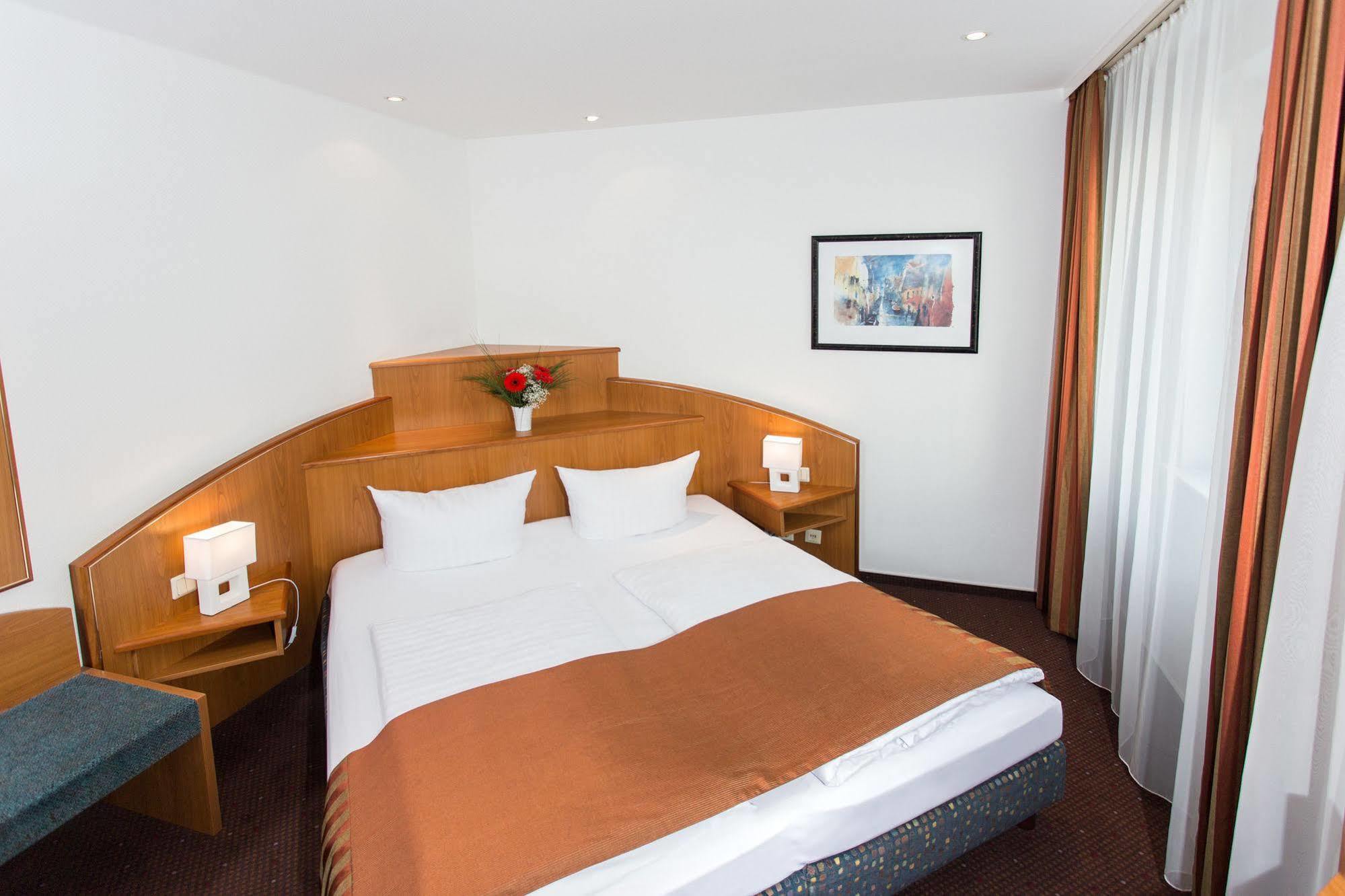המבורג Hotel Condor מראה חיצוני תמונה