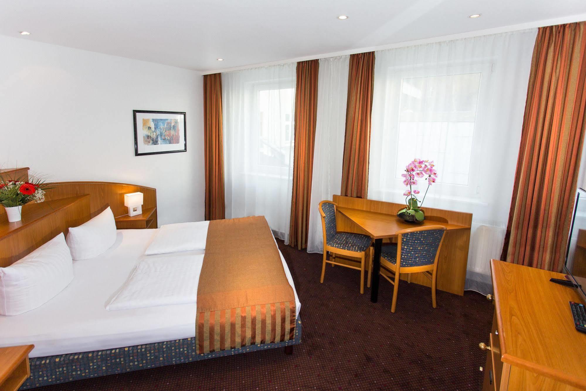 המבורג Hotel Condor מראה חיצוני תמונה